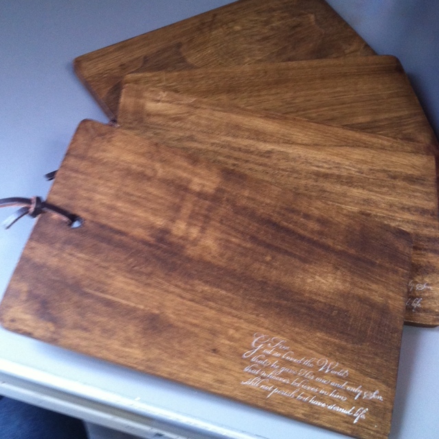 セリアの木製まな板をカフェ風に可愛くリメイク 作り方を紹介します Izilook
